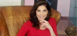 Facebook bloque&oacute; a Lorena Meritano por compartir video de reconstrucci&oacute;n de sus senos