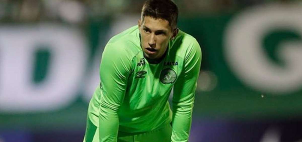 Jackson Follman mejora y se desmiente su suicidio