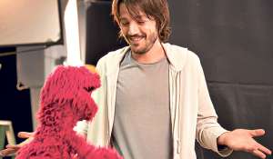 El mexicano Diego Luna ser&aacute; uno de los actores que mayormente aparecer&aacute; en el programa infantil que se transmitir&aacute; en Estados Unidos. Foto: Internet