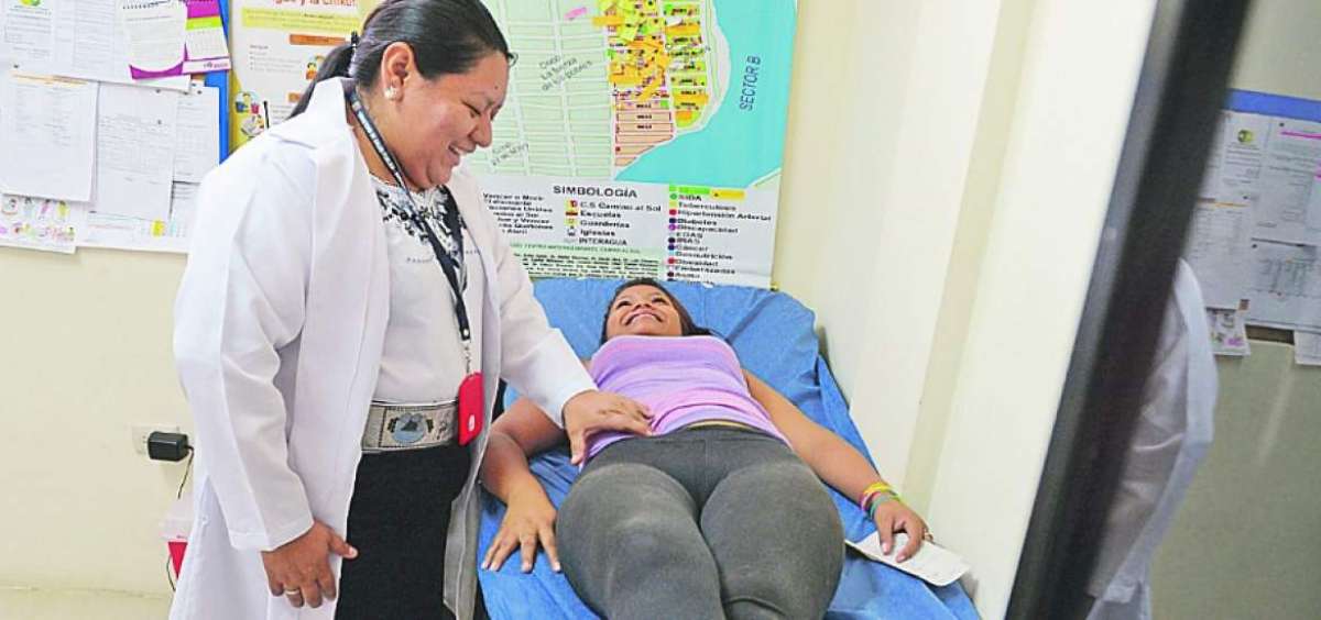 La aplicaci&oacute;n de la medicina ancestral simboliza la diversidad cultural que existe en el pa&iacute;s. Los productos naturales son usados en las atenciones.  