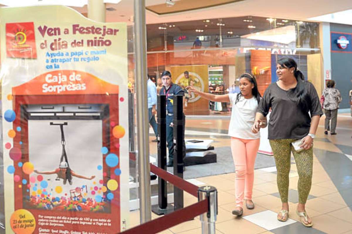 Este domingo 1 de junio, los centros comerciales preparan novedades y concursos por la celebraci&oacute;n del D&iacute;a Internacional del Ni&ntilde;o. Foto: Jos&eacute; Mor&aacute;n. 