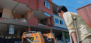El terremoto del s&aacute;bado dej&oacute; m&aacute;s de 500 muertos y unos 5.000 heridos.