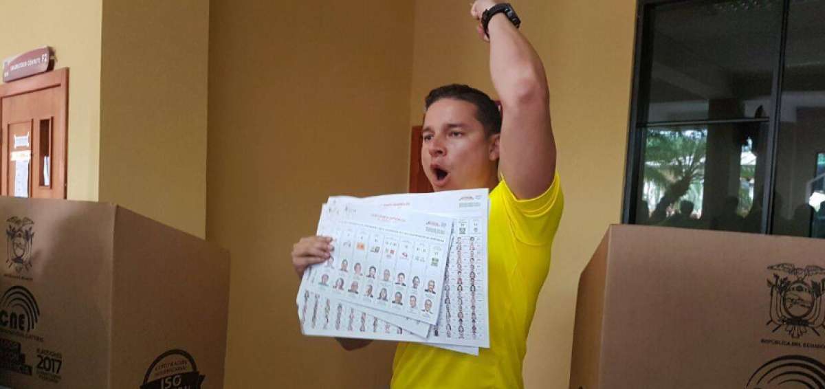 Iv&aacute;n Espinel esperar&aacute; a una mayor&iacute;a escrutada