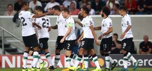 Liverpool gana al Hoffenheim en Alemania y se acerca a grupos de Champions