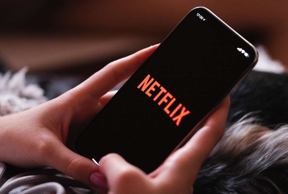 Netflix cobrará importes por cada cuenta compartida.