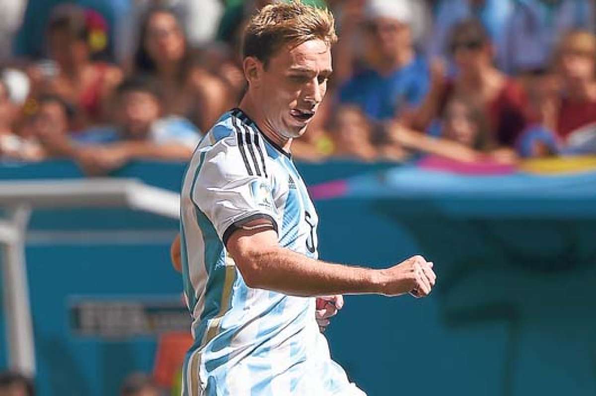 Lucas Biglia podr&iacute;a ir de titular ante la selecci&oacute;n holandesa.