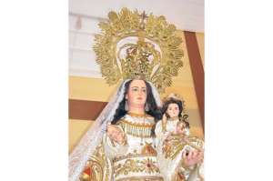 Fieles viajaron 30 km con la virgen 