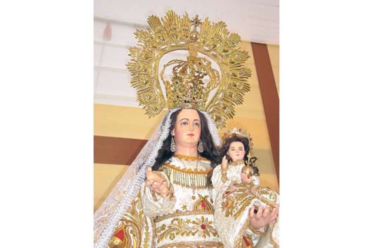 Fieles viajaron 30 km con la virgen 