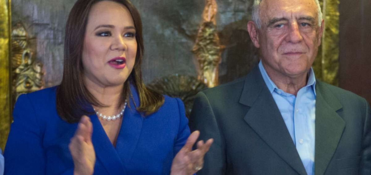 Monserrat Bustamante, de profesora a candidata