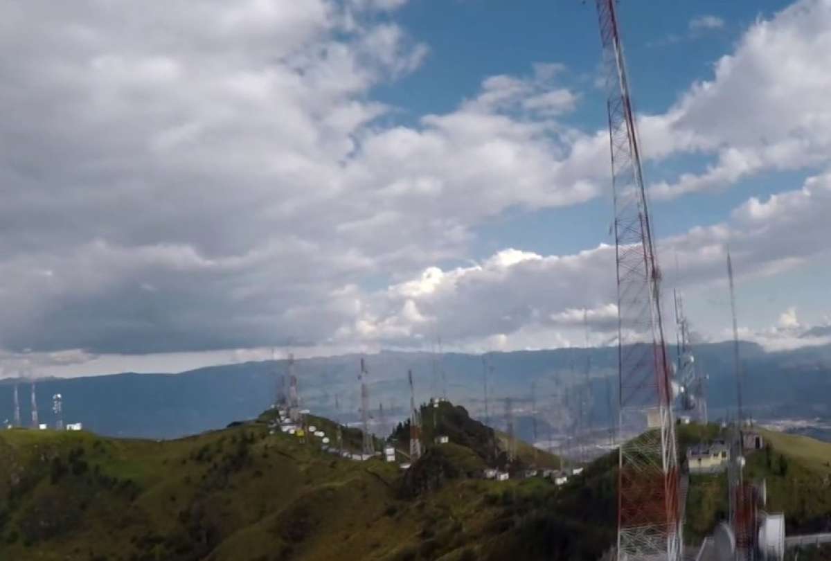 Manifestantes se tomaron repetidoras de televisión en Tungurahua