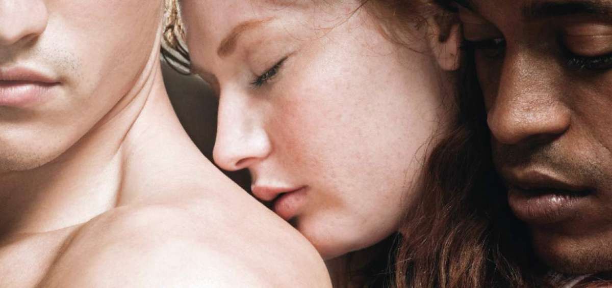 El t&eacute;rmino poliamor no se aplica a las meras relaciones sexuales sin compromiso, amor&iacute;os u otras formas de relacionarse.