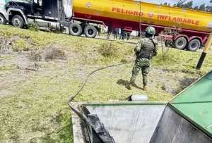 El Bloque de Seguridad detectó y desmanteló una conexión clandestina en un poliducto en el cantón Salcedo.  