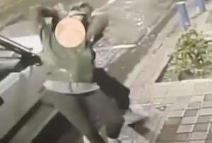 Un sujeto aplic&oacute; una llave de asfixia a extranjera para robarle su celular, en Quito.