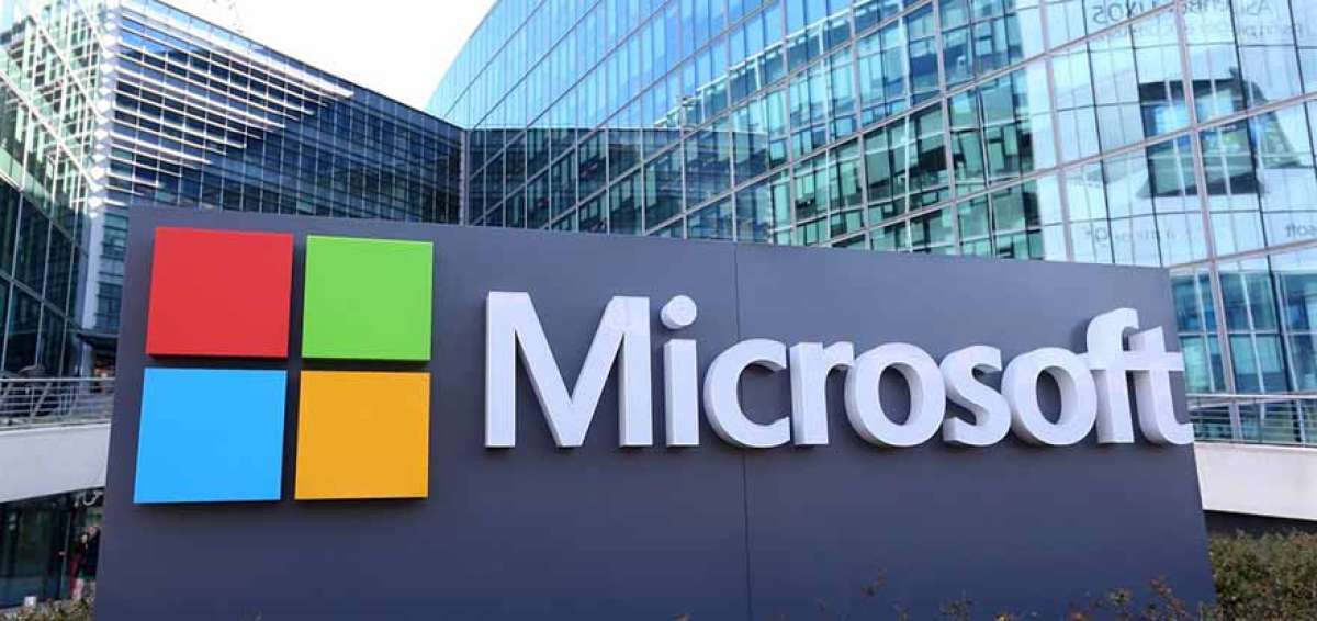 Para Microsoft, al cumplir la orden dictada en 2013 se estar&iacute;a dando un acto extraterritorial prohibido, al encontrarse la informaci&oacute;n requerida en Irlanda.