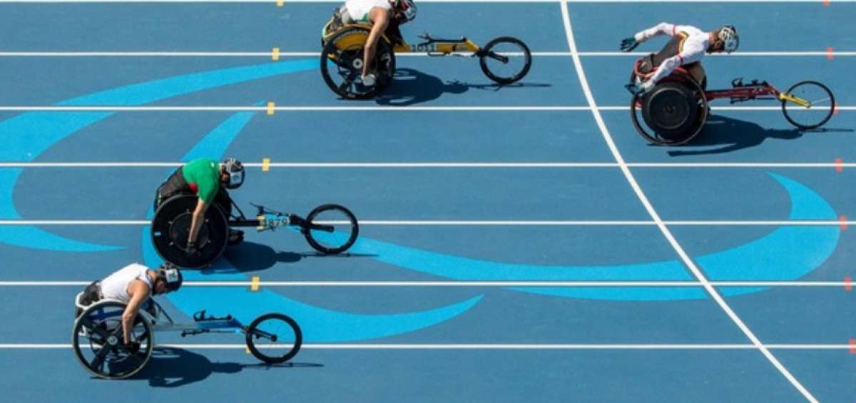 El mexicano Navarro gana bronce en 100 metros planos