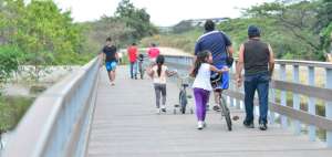 En los 66 lotes que vendi&oacute; el Issfa al Ministerio del Ambiente se construy&oacute; el Parque Samanes.