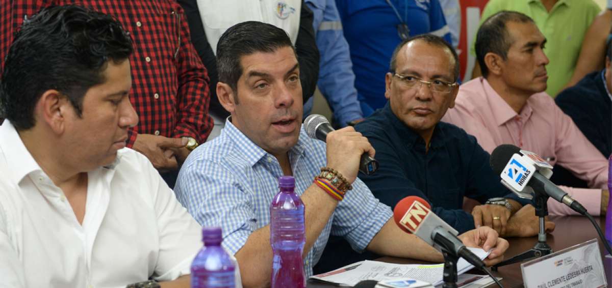 El ministro Ra&uacute;l Ledesma socializ&oacute; las nuevas modalidades de contrataci&oacute;n en la Central Unitaria de Trabajadores.  