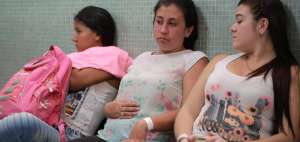 Colombia reporta m&aacute;s de 47.700 casos de zika, 8.890 embarazadas