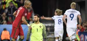 Portugal no pas&oacute; del empate ante Islandia en el grupo F de la Eurocopa