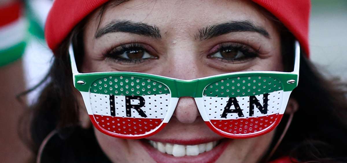 Las mujeres iran&iacute;es festejaron con algarab&iacute;a que les hayan permitido entrar al estadio Azadi para apoyar a su selecci&oacute;n ante Espa&ntilde;a.