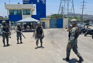 La exfuncionaria habría intentado ingresar a la Penitenciaría del Litoral. 