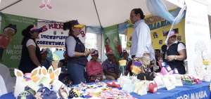El gobernador Pedro Pablo Duart efectu&oacute; un recorrido por distintos barrios, visit&oacute; un centro de salud y se reuni&oacute; con emprendedores del cant&oacute;n.    