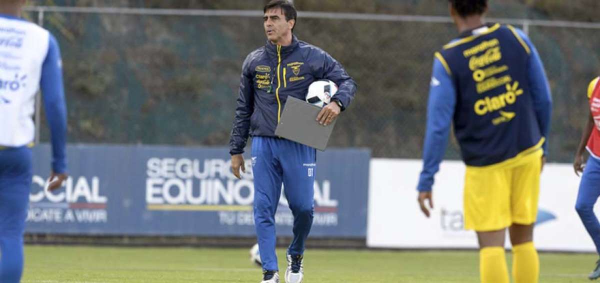Al Wasl hace oficial la contrataci&oacute;n de Quinteros