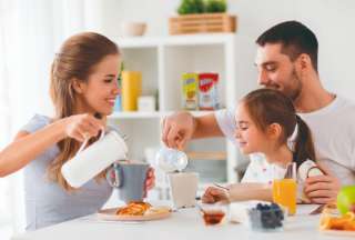 ¿Cómo contribuye una buena alimentación a la felicidad?