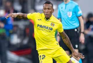 Pervis Estupiñán es titular en el plantel del Villarreal