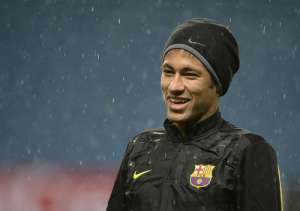 Neymar, con un esguince de tobillo, baja ante el Elche