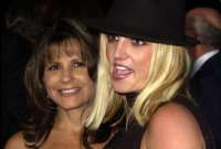 Britney se liberó de la tutela que su padre en noviembre del año tras 13 años bajo su control.