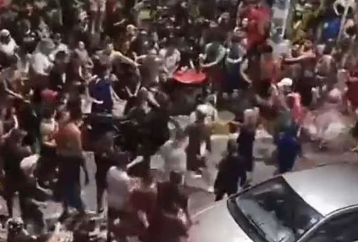 En Salinas hubo actos de agresión a los vehículos, en Carnaval. 
