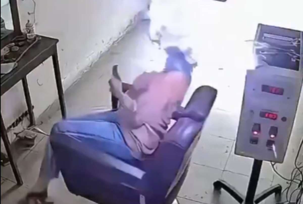 VIDEO: Mujer muere tras recibir descarga el&eacute;ctrica en peluquer&iacute;a en China