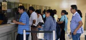 Los contribuyentes pueden acudir a las ventanillas del Municipio desde las 07:00 hasta las 18:00, de lunes a viernes.