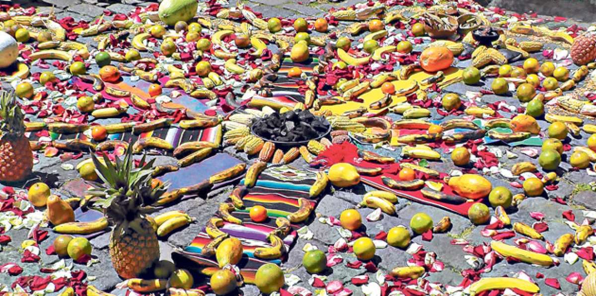 Los ind&iacute;genas compart&iacute;an alimentos como choclos, habas, mellocos, arvejas y papas. Foto: Archivo/ El Tel&eacute;grafo