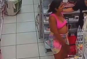 Una mujer se volvi&oacute; viral tras dar a luz en un centro comercial de Brasil. El hecho qued&oacute; registrado en video.