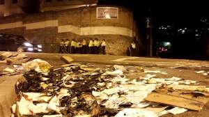 Las manifestaciones se tornaron violentas hasta pasadas las 21:00. Foto: Tomada de la cuenta de Twitter de Hubel Onofre. 