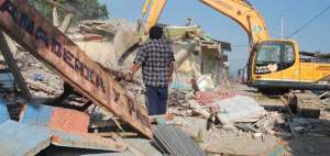 El MAE supervisa correcto manejo de desechos a causas del terremoto