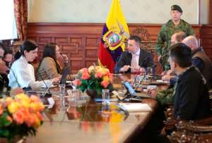 Presidente Noboa lidera Consejo de Seguridad en Quito. 