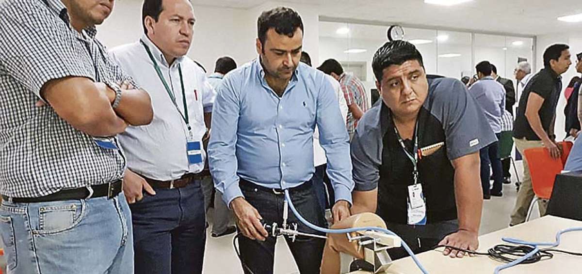 Los m&eacute;dicos traumat&oacute;logos siempre est&aacute;n pendientes de las nuevas y vanguardistas t&eacute;cnicas que se utilizan para las intervenciones quir&uacute;rgicas.