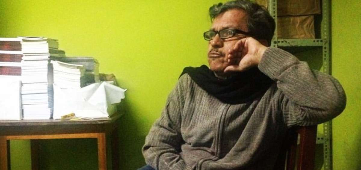 Roy Sig&uuml;enza. Poeta orense