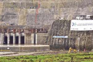 El Gobierno hace 7 a&ntilde;os construye 8 megaproyectos hidroel&eacute;ctricos y siete proyectos multiprop&oacute;sitos en diversos sectores del pa&iacute;s. 