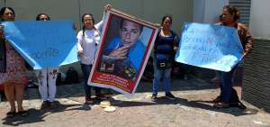 Parientes de Jos&eacute; B., uno de los procesados, aseguran que el joven no particip&oacute; en el linchamiento y que lo acusaron por observar desde lejos.