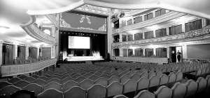 El tradicional teatro Lope de Vega, en Madrid, es uno de los escenarios que permanece sin p&uacute;blico debido las restricciones planteadas por el covid-19.