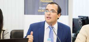 H&eacute;ctor Y&eacute;pez se desafilia de SUMA
