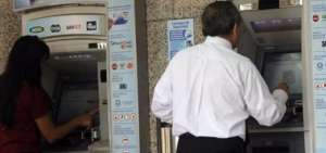 Durante el feriado, bancos atender&aacute;n en cajeros autom&aacute;ticos y horarios diferidos