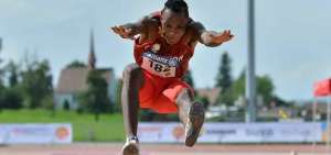 El salto de longitud es uno de los fuertes de Dami&aacute;n Carcel&eacute;n Delgado. Aqu&iacute; durante su participaci&oacute;n en el Mundial de Paratletismo de Londres.
