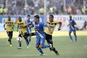 Miler Bola&ntilde;os y Tito Valencia fueron expulsados en el primer tiempo