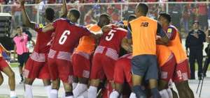 'Bolillo' G&oacute;mez pone a Panam&aacute; en zona de clasificaci&oacute;n al Mundial