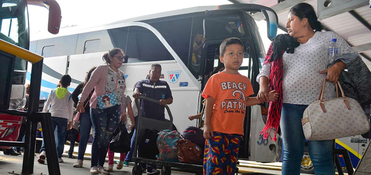 Desde la ma&ntilde;ana de ayer, en la Terminal Terrestre de Guayaquil, los turistas regresaban de los diferentes destinos de la Costa y Sierra ecuatoriana.